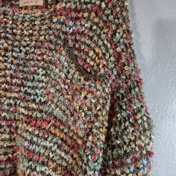 FANY Multicolored Oversized Eyelash Sweater - Picture 5 of 6